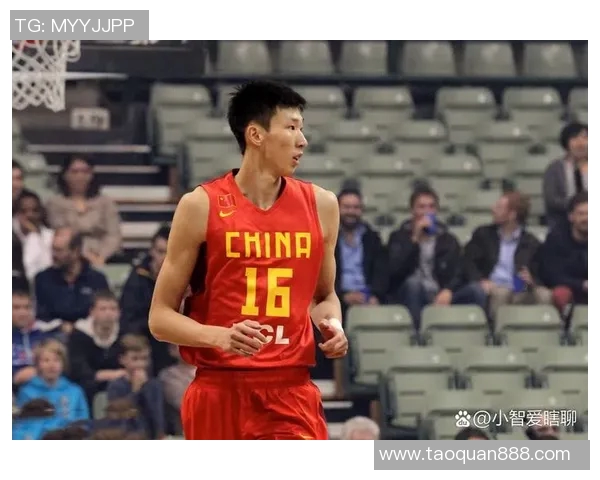 周琦在比赛中受伤，恢复训练状态受到关注